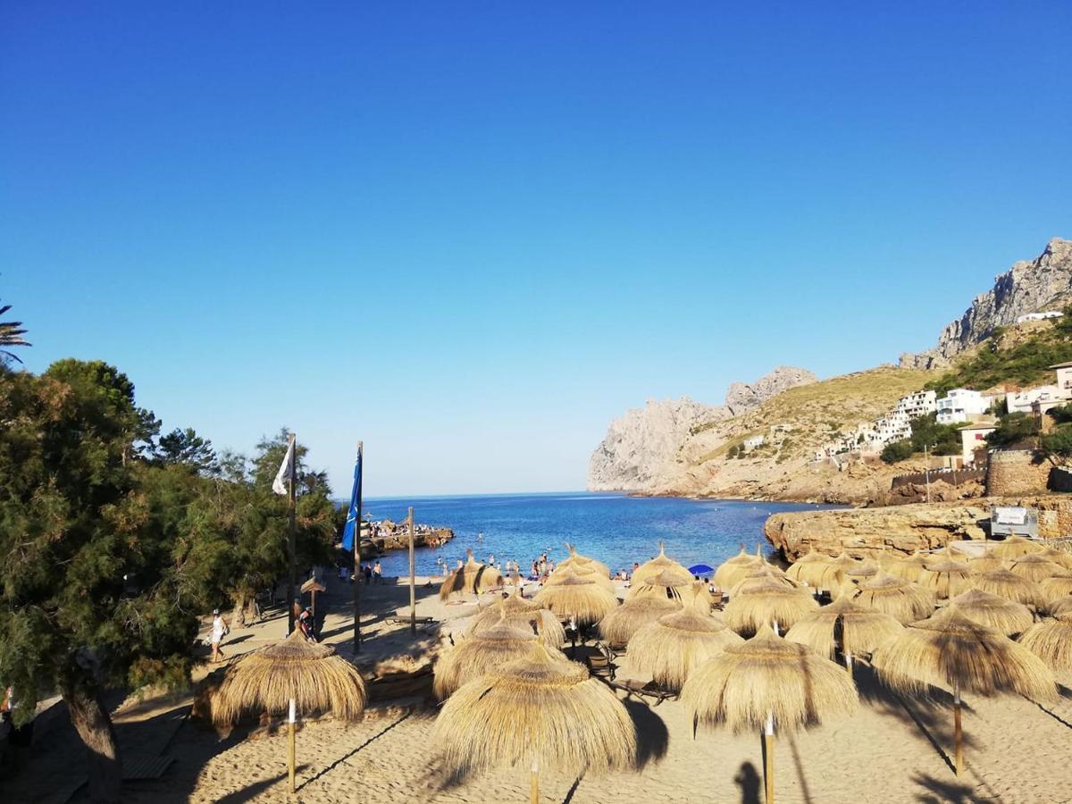 Gorgeous Renovated Cala Sant Vicenc Villa *